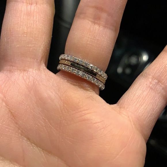 The Radiant Hidden Halo Pavé 3 pcs wedding set band and engagement ring - Picture 3 of 7